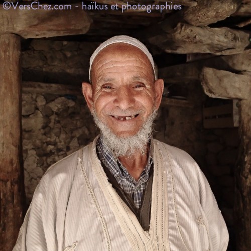 maroc-sourire-montagne-haiku-the-menthe